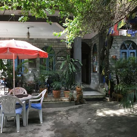 Sacred Valley Inn Pokhara Esterno foto