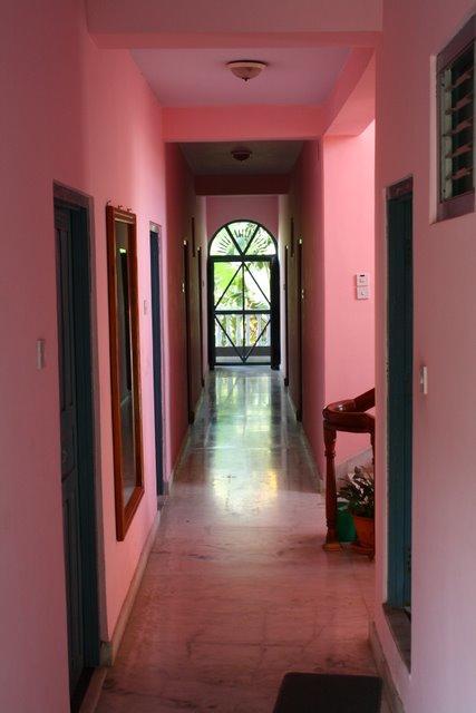 Sacred Valley Inn Pokhara Esterno foto
