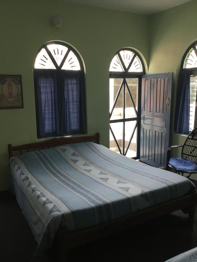 Sacred Valley Inn Pokhara Esterno foto